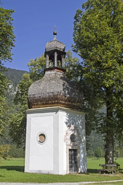Capela Gertrude em Graswang Valley — Fotografia de Stock