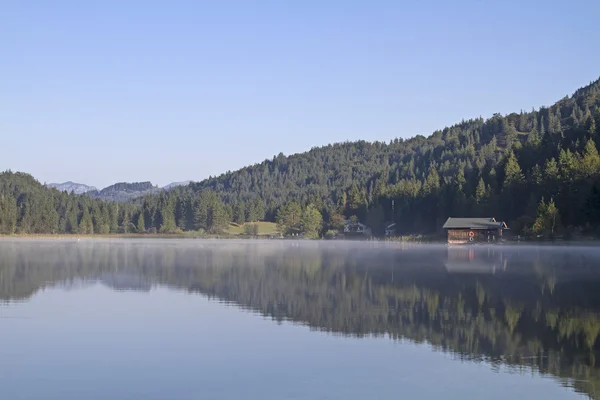 Πρωί στη λίμνη Ferchensee — Φωτογραφία Αρχείου