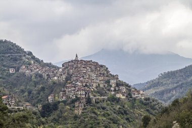 Apricale