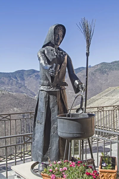 Triora cadı Anıtı