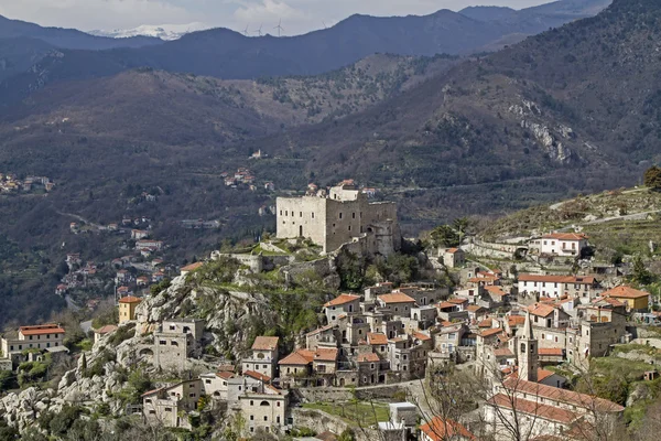 Castelveccio di Rocca Barbena — Stockfoto