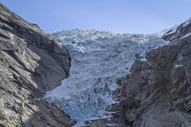 Briksdalsbreen