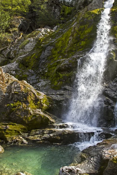 Oldedalen vízesés — Stock Fotó