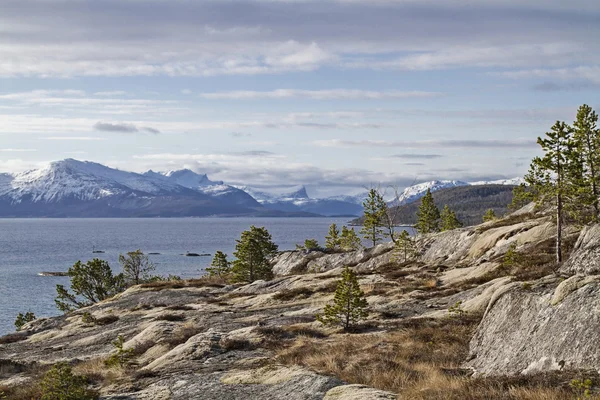 Landskap i Nord-Norge – stockfoto