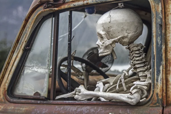 The death travels with the car — Stock Photo, Image