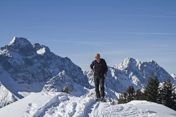 Sports d'hiver dans les montagnes du Karwendel — Photo