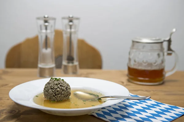 Karaciğer dumpling çorbası — Stok fotoğraf