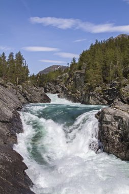 Ottadalen şelaleler