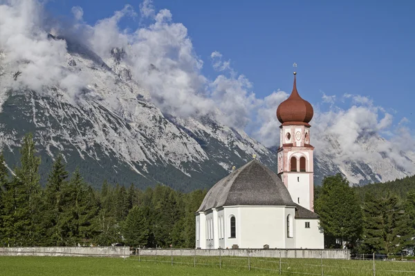 Leutasch falu temploma — Stock Fotó