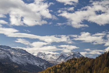 Yukarı Engadine sonbaharda