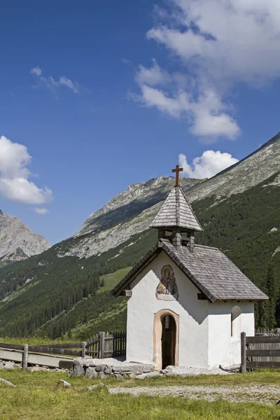 Karwendel chapel — Stock Photo, Image