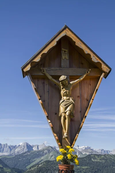 Wooden cross in Karwendel — Stock Photo, Image