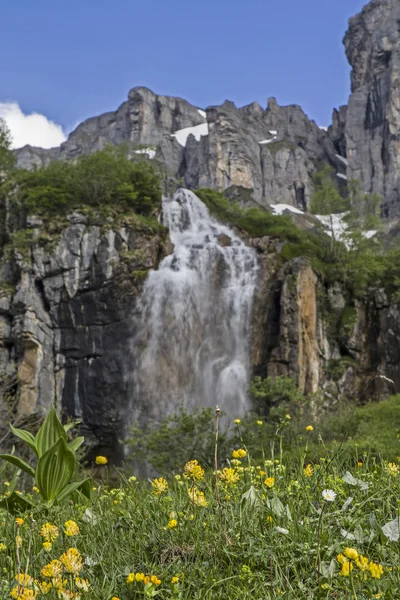 Cascata a Klausenpass — Foto Stock