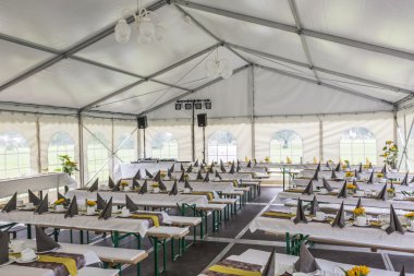Mobile Partytent