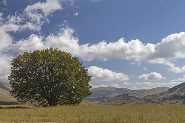 Nas montanhas sibellini — Fotografia de Stock