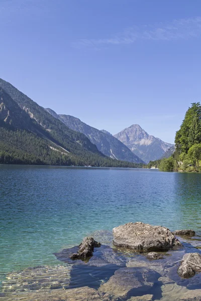 Sjön Plansee i Tyrolen — Stockfoto