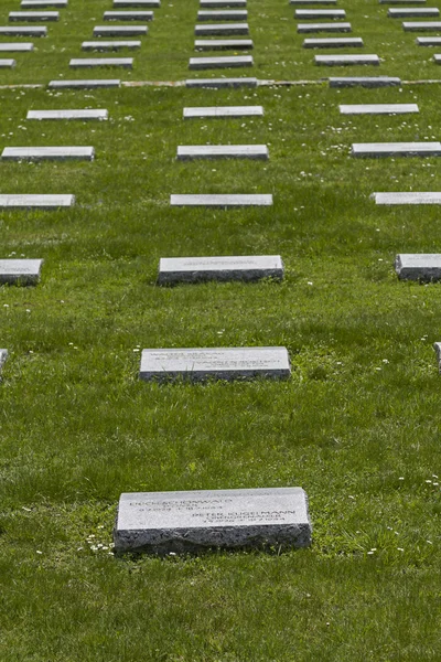 Στρατιωτικό κοιμητήριο — Φωτογραφία Αρχείου