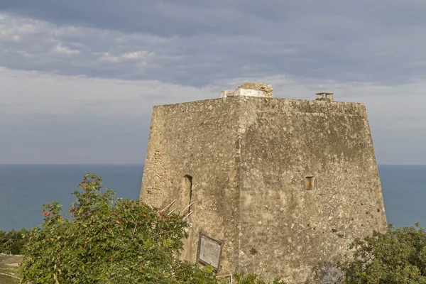 Watchtower in  Gargano — Stock Photo, Image