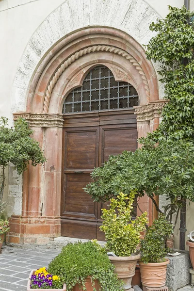 Detail . entrance in Montefalco — Stock Photo, Image