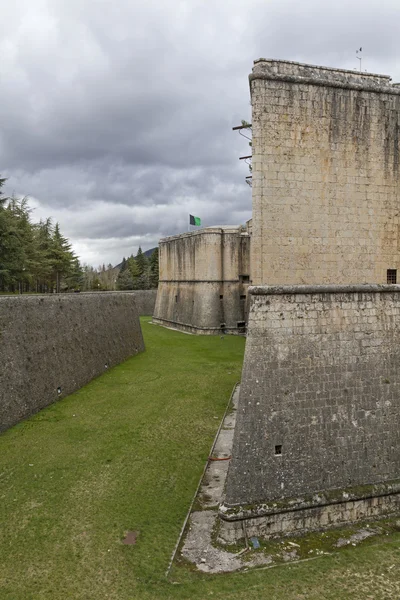 Forte Spagnolo en L Aquila —  Fotos de Stock