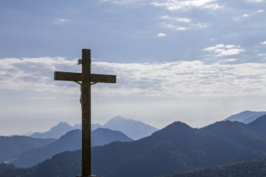 Çapraz ışıkta Zirvesi