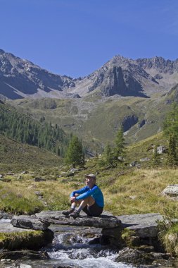 Su sıçramasına ile dinlenme alanı