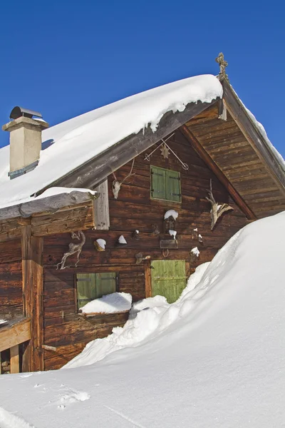 Foi ensteiner casa de campo no inverno — Fotografia de Stock