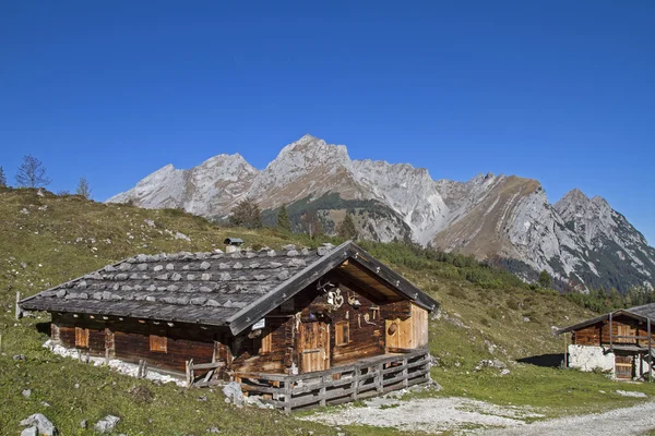 Ladizalm em montanhas karwendel — Fotografia de Stock