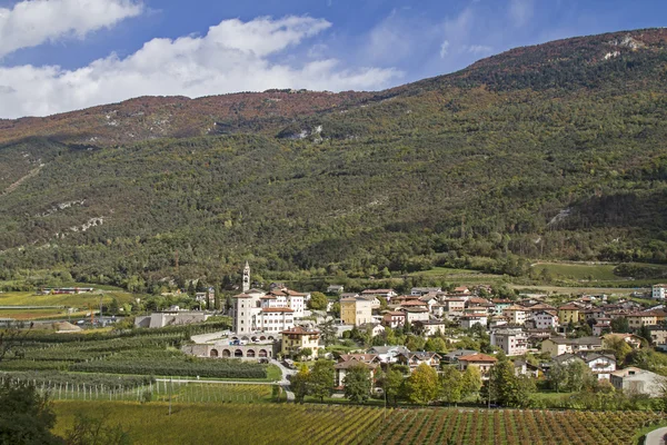 Lasino i Trentino — Stockfoto