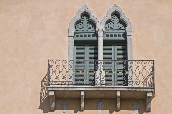 Villa Detail in bardolino — Stockfoto