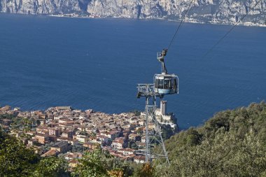 Malcesine yukarıda yüksek