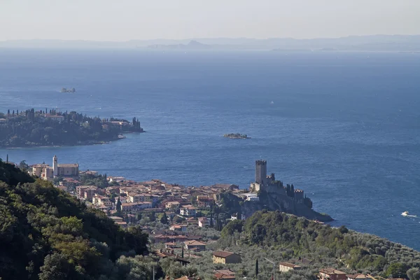 Jezioro Garda i Malcesine — Zdjęcie stockowe