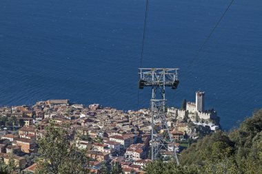 Malcesine yukarıda yüksek