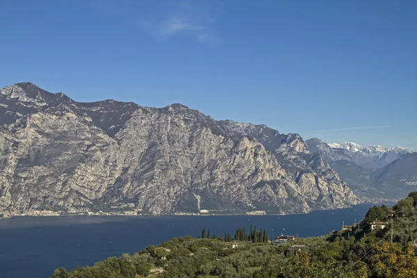 Jezero garda v Itálii — Stock fotografie