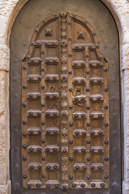 Eski ustaca hazırlanmış kapılarına