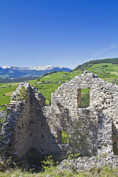 Ruin Hauenstein i Sydtyrol - Stock-foto