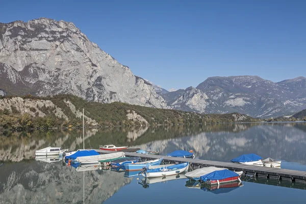 Lago Cavedine i Trentino — Stockfoto