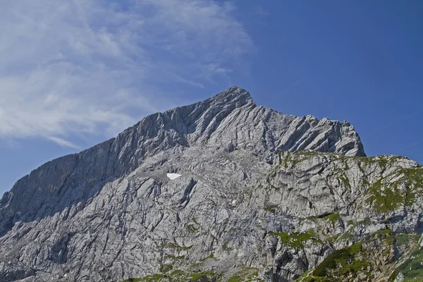 Альпшпитце - гора в горах Вуттерштейна — стоковое фото