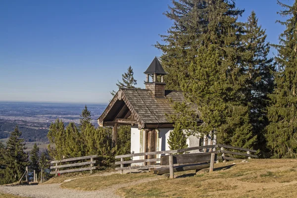 Neureuth kapell i Mangfall bergen — Stockfoto