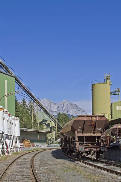 Planta industrial en Tirol —  Fotos de Stock