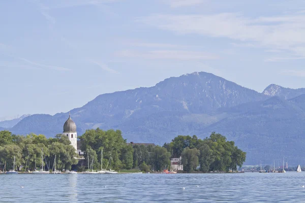 Острів Frauenchiemsee у верхній Баварії — стокове фото