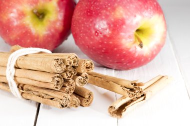 elma tarçın sopa tarifi