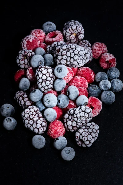 Замороженными фруктами — стоковое фото