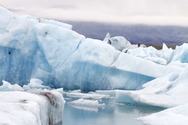 Iceberg azul na Islândia — Fotografia de Stock