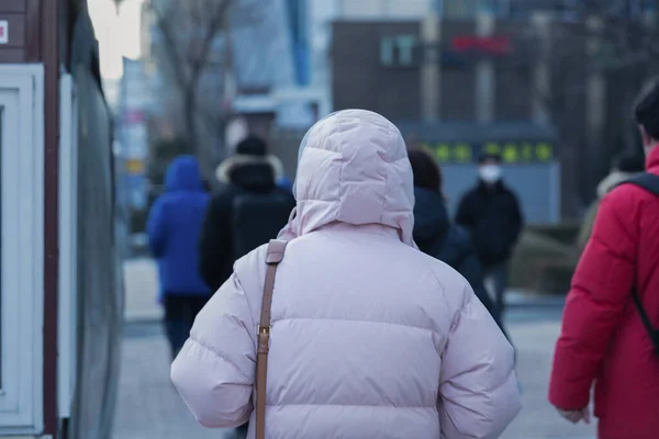Tempo Frio Rua Inverno Com Pessoas — Fotografia de Stock
