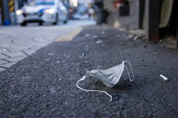 Disposed Mask Street — Stock Photo, Image