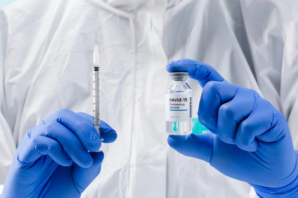 Covid Virüs Aşısı Enjeksiyonu Şırınga — Stok fotoğraf