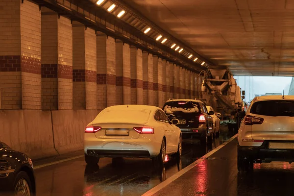 Voitures Dans Les Tunnels Hiver — Photo