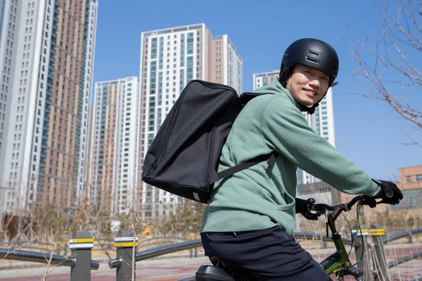 Servicio Entrega Bicicletas Hombre — Foto de Stock