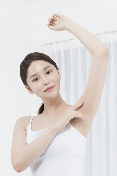Nahaufnahme Der Schönen Asiatischen Modell Achselhöhlen Hautpflege Und Haarentfernungskonzept — Stockfoto